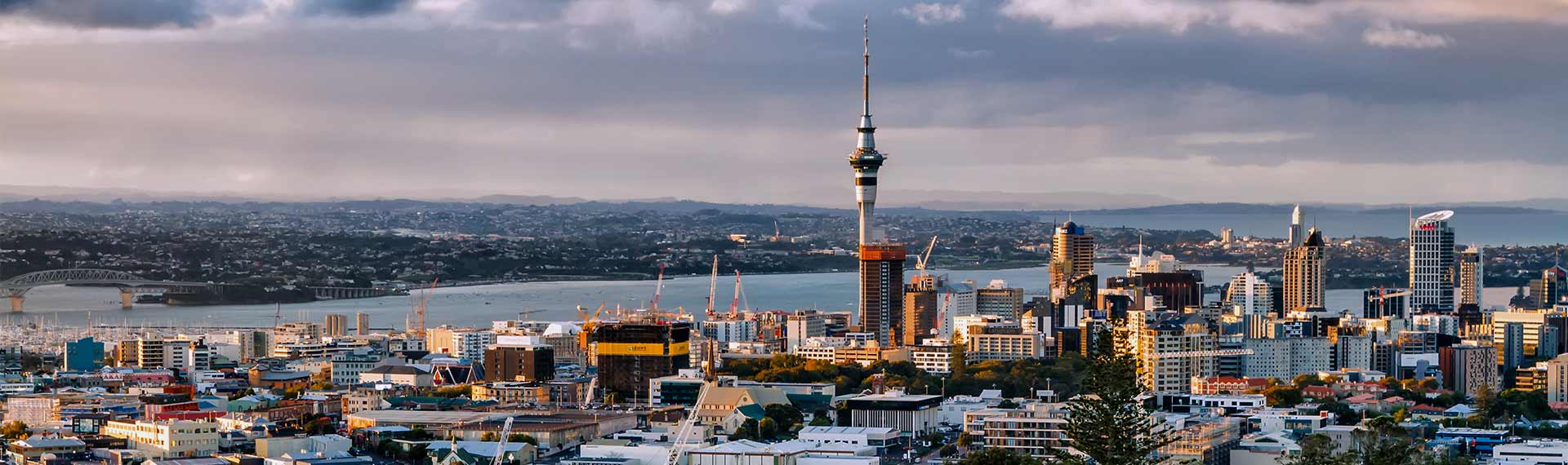 Cheap Flights to Auckland (AKL), Book Auckland Flights - Lookupfare